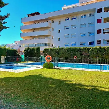 Apartmán Cozy 2-bed 2-bathroom In Town Centre *